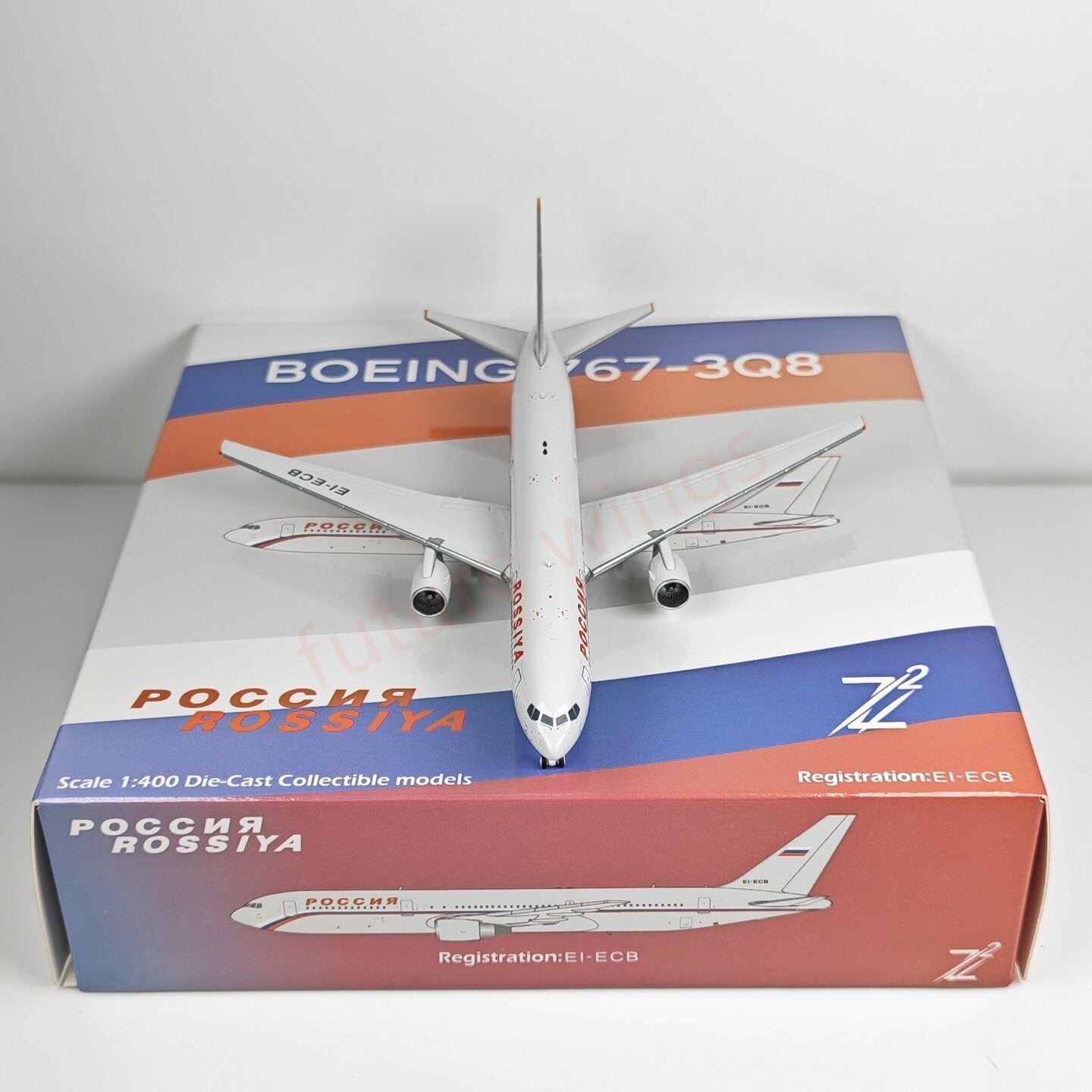 1:400 Z² Model  Rossiya B767-300 EI-ECB Aircraft Model+Free Tractor