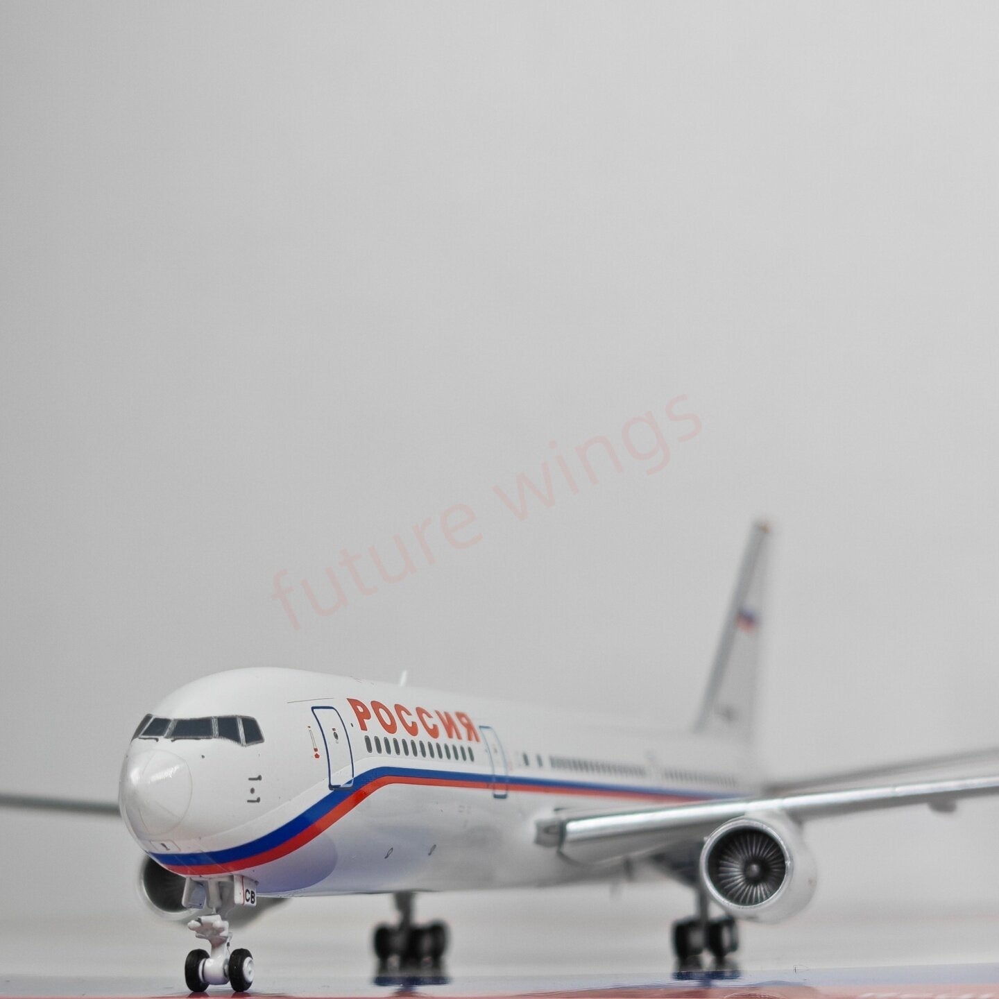 1:400 Z² Model  Rossiya B767-300 EI-ECB Aircraft Model+Free Tractor