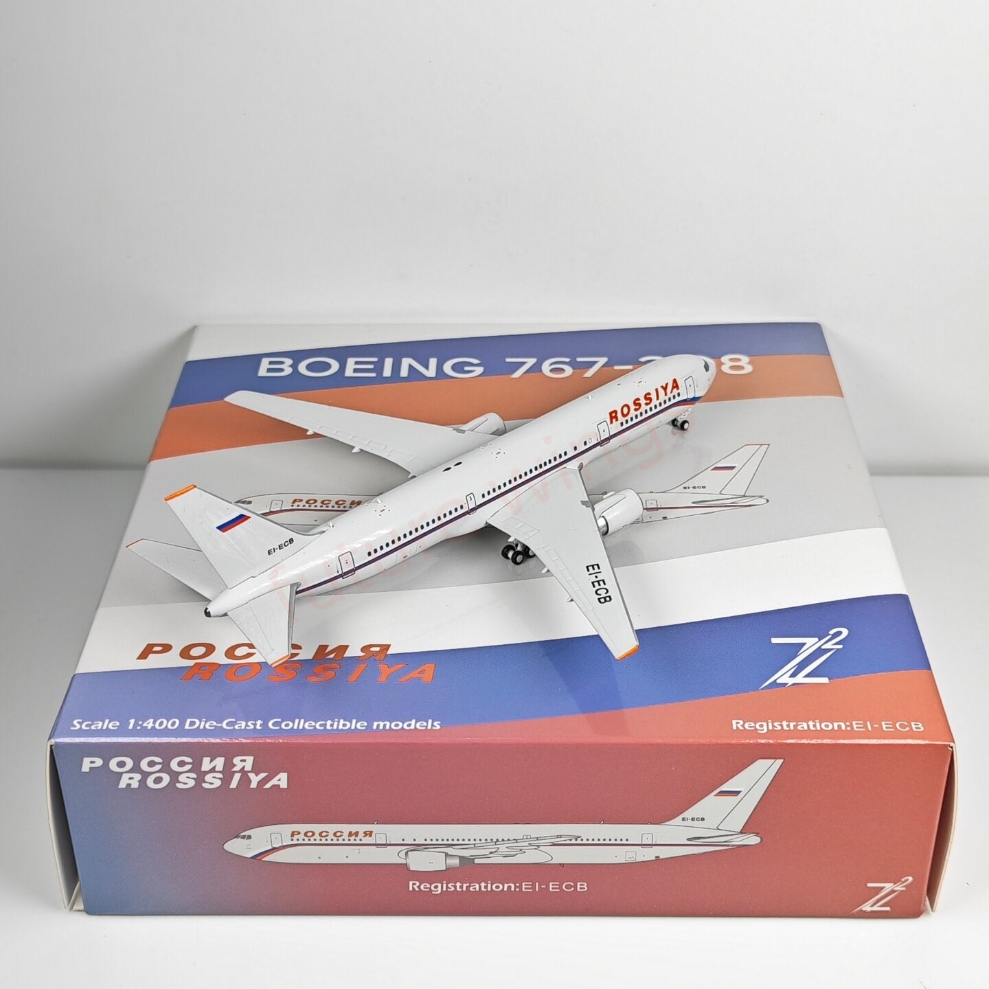 1:400 Z² Model  Rossiya B767-300 EI-ECB Aircraft Model+Free Tractor