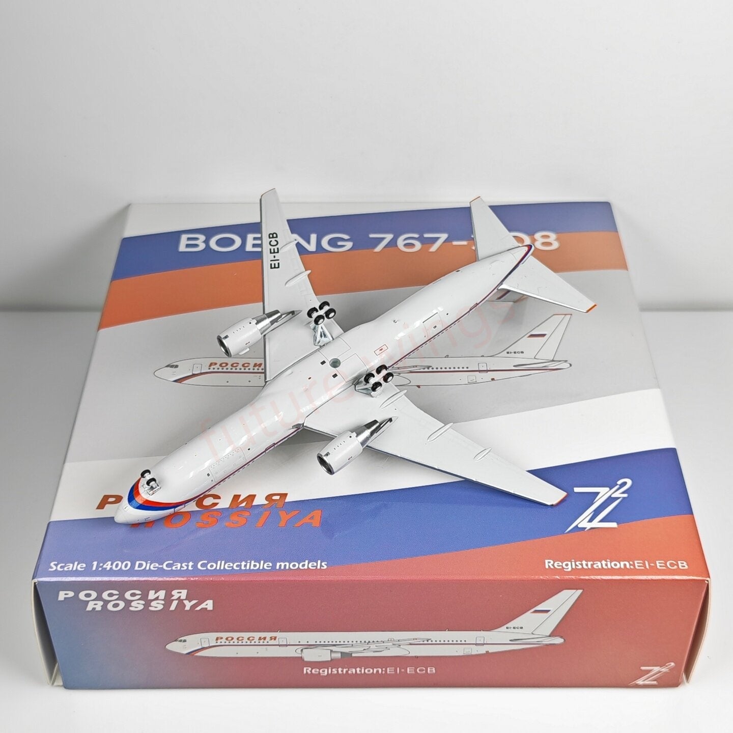 1:400 Z² Model  Rossiya B767-300 EI-ECB Aircraft Model+Free Tractor