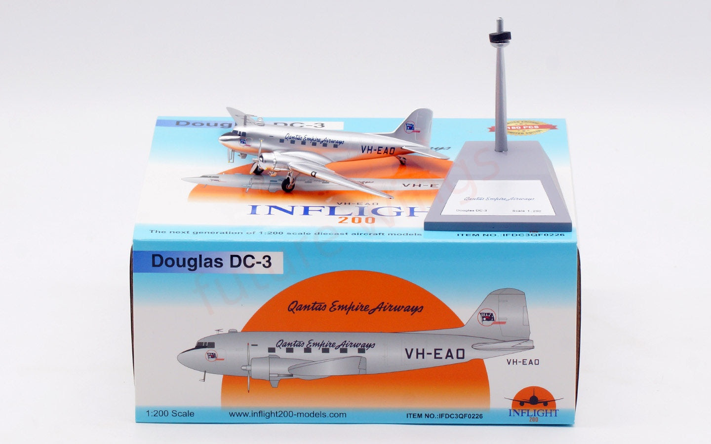 1:200 InFlight200 Qantas Empire Airways Douglas DC-3 VH-EAO Aircraft Model