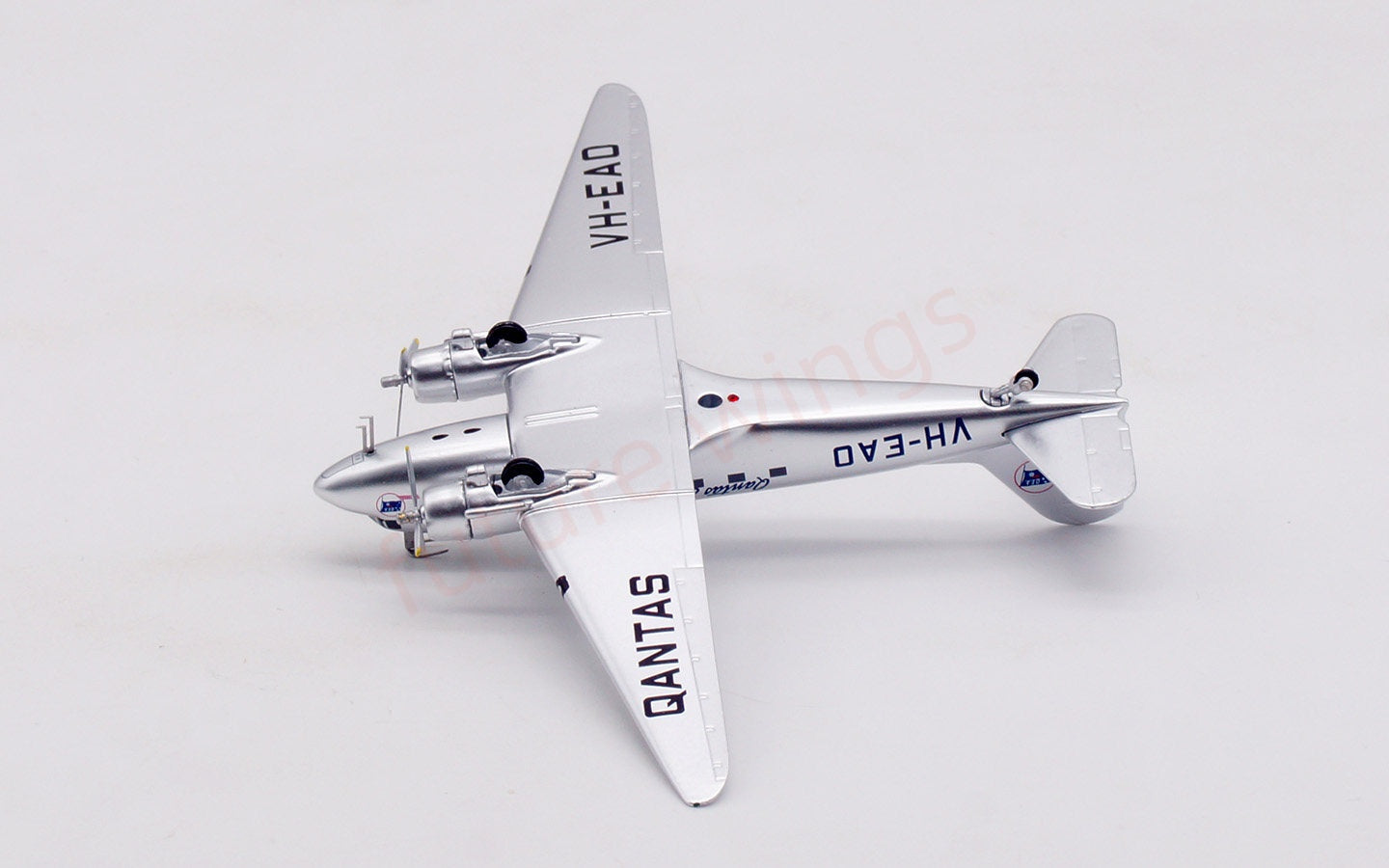 1:200 InFlight200 Qantas Empire Airways Douglas DC-3 VH-EAO Aircraft Model