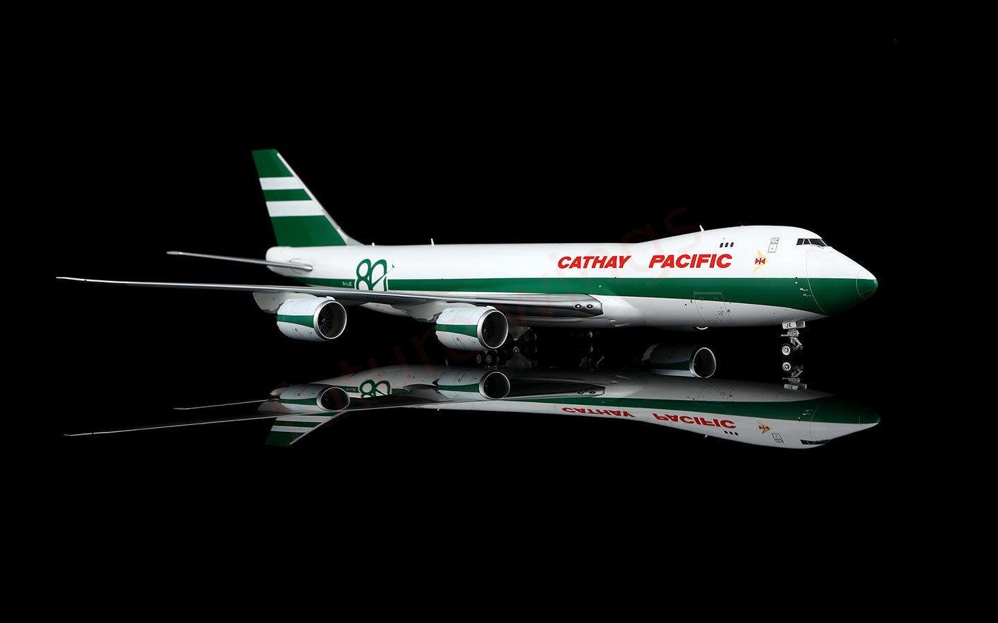 1:200 SQ Wings Cathay Pacific B747-8F B-LJE “80Years” Diecast Aircraft Model