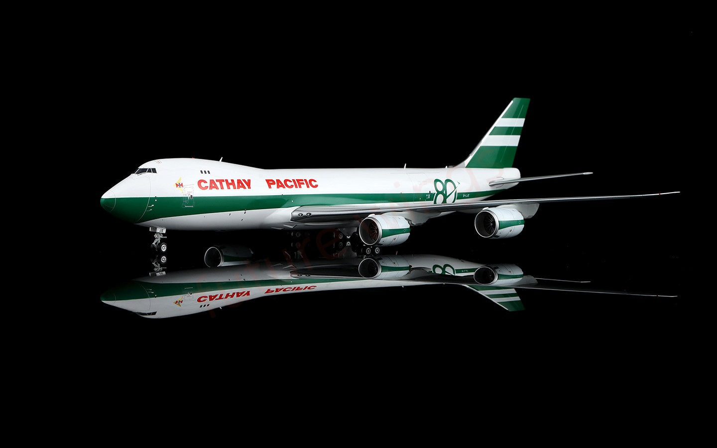 1:200 SQ Wings Cathay Pacific B747-8F B-LJE “80Years” Diecast Aircraft Model