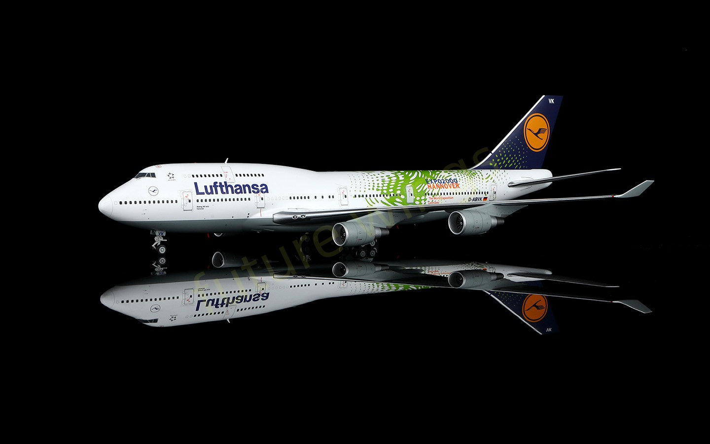 1:200 SQ Wings Lufthansa Airlines B747-400 D-ABVK Diecast Aircraft Model