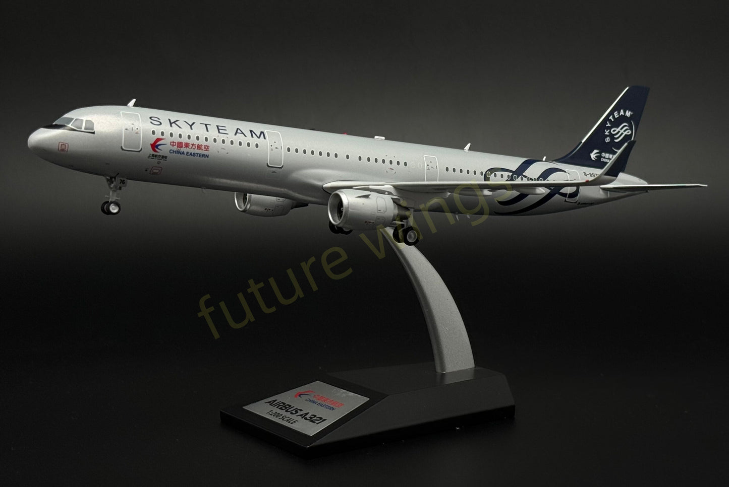 1:200 KJ Models(InFlight200) China Eastern Airlines A321 B-8976 "SKYTEAM" Diecast Aircraft Model