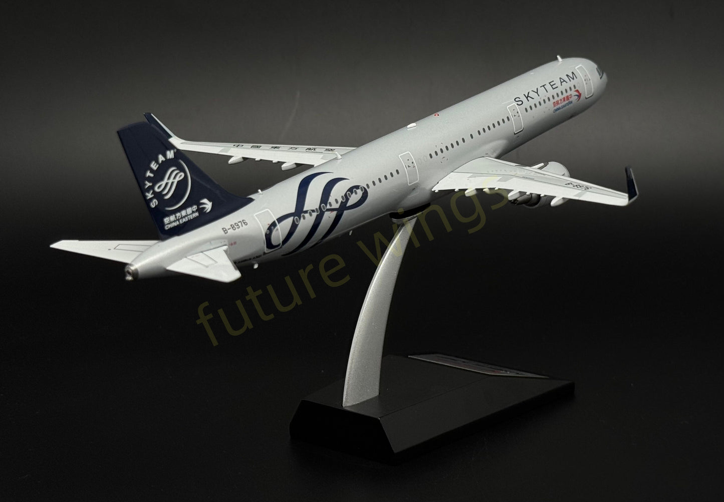 1:200 KJ Models(InFlight200) China Eastern Airlines A321 B-8976 "SKYTEAM" Diecast Aircraft Model
