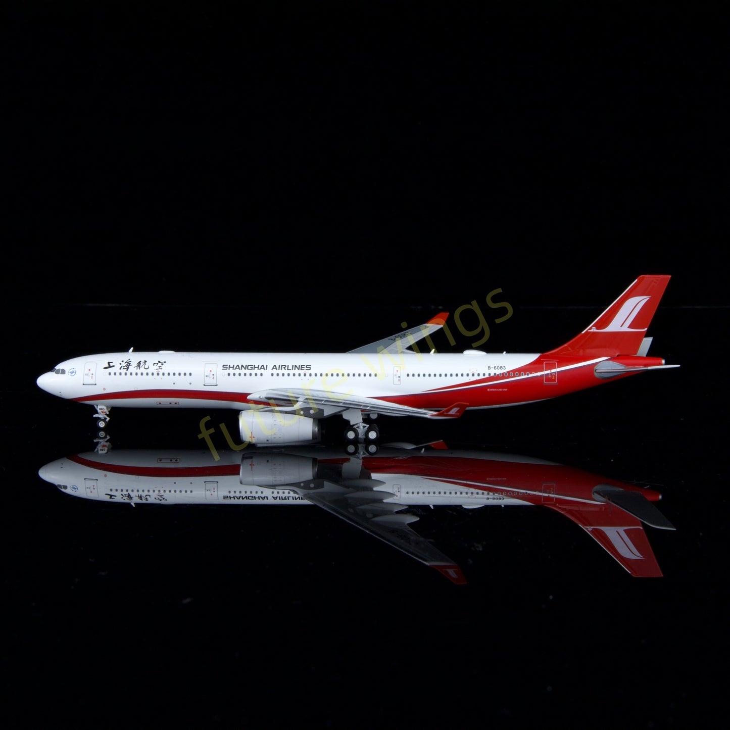 1:400 Kylin Models ShangHai Airlines A330-343 B-6083 Aircraft Model+Free Tractor