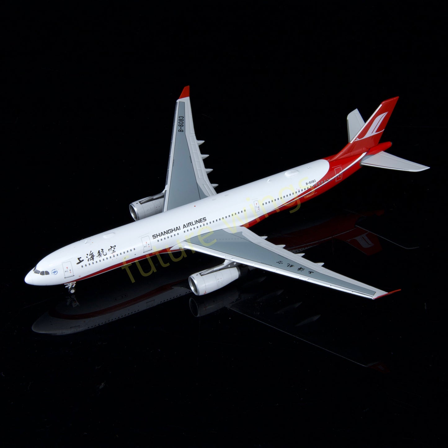 1:400 Kylin Models ShangHai Airlines A330-343 B-6083 Aircraft Model+Free Tractor