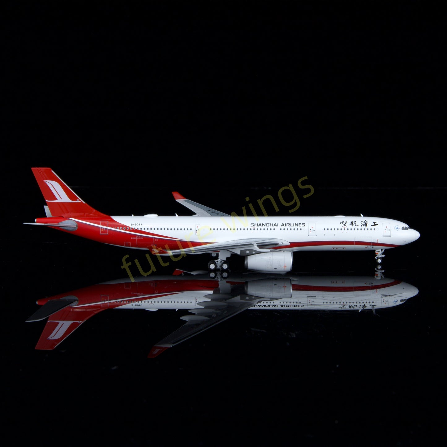 1:400 Kylin Models ShangHai Airlines A330-343 B-6083 Aircraft Model+Free Tractor