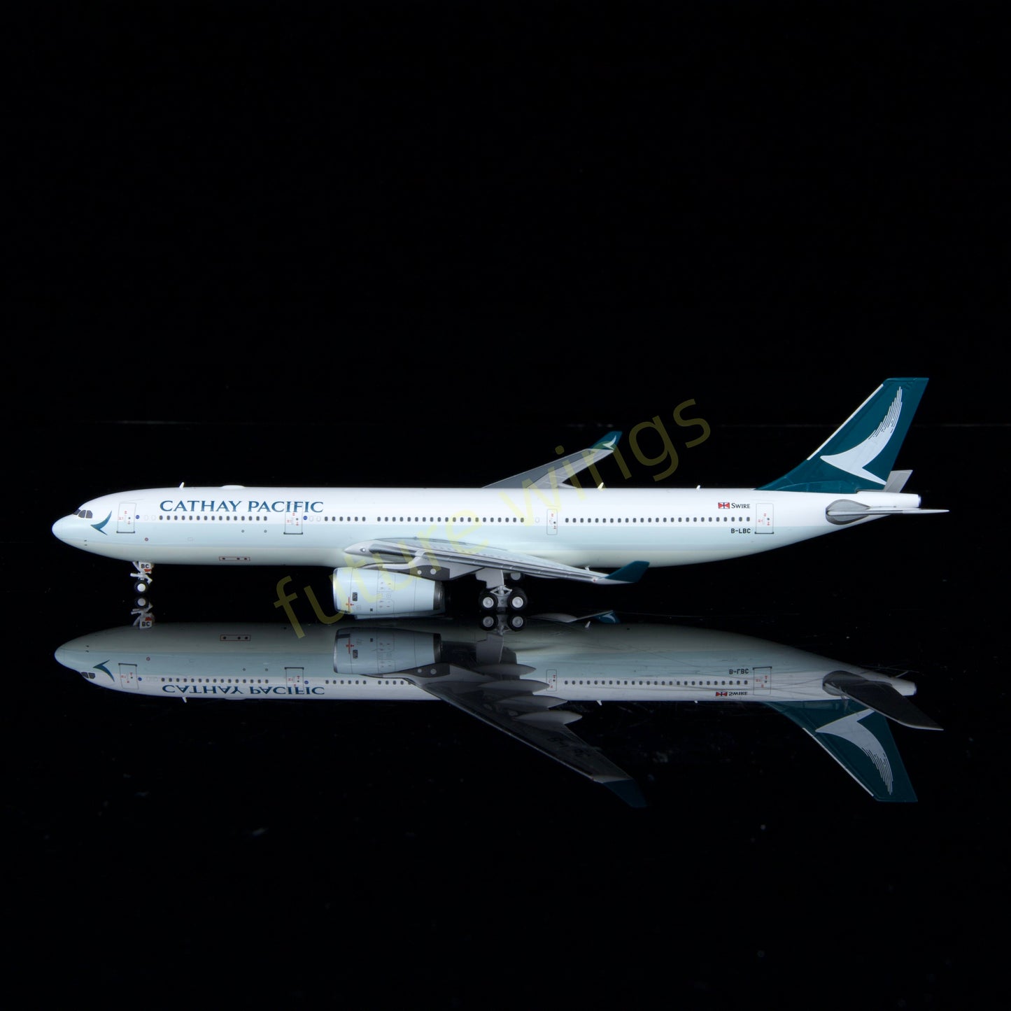 1:400 Kylin Models Cathay Pacific A330-343 B-LBC Aircraft Model+Free Tractor