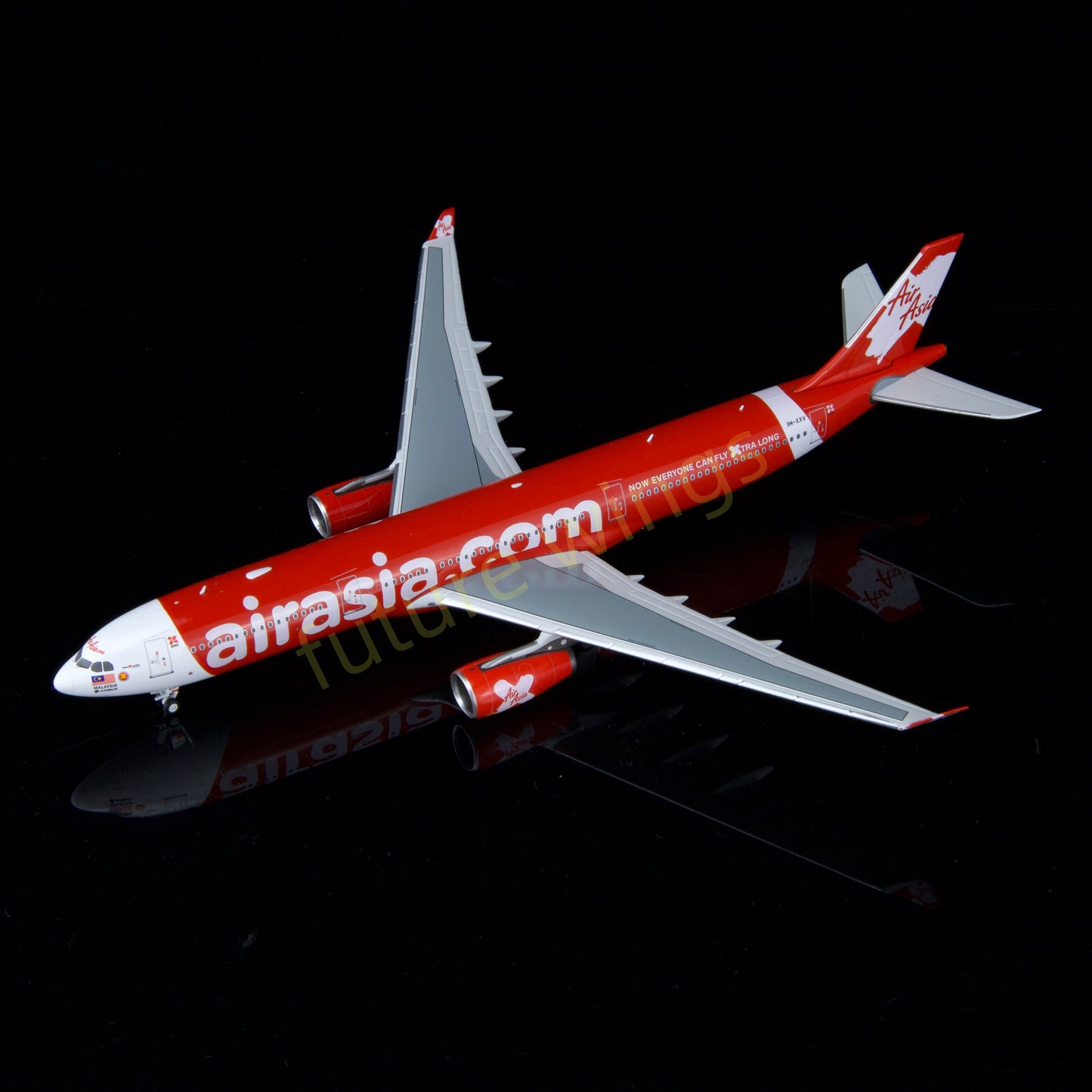 1:400 Kylin Models AirAsia A330-343 9M-XXV Aircraft Model+Free Tractor