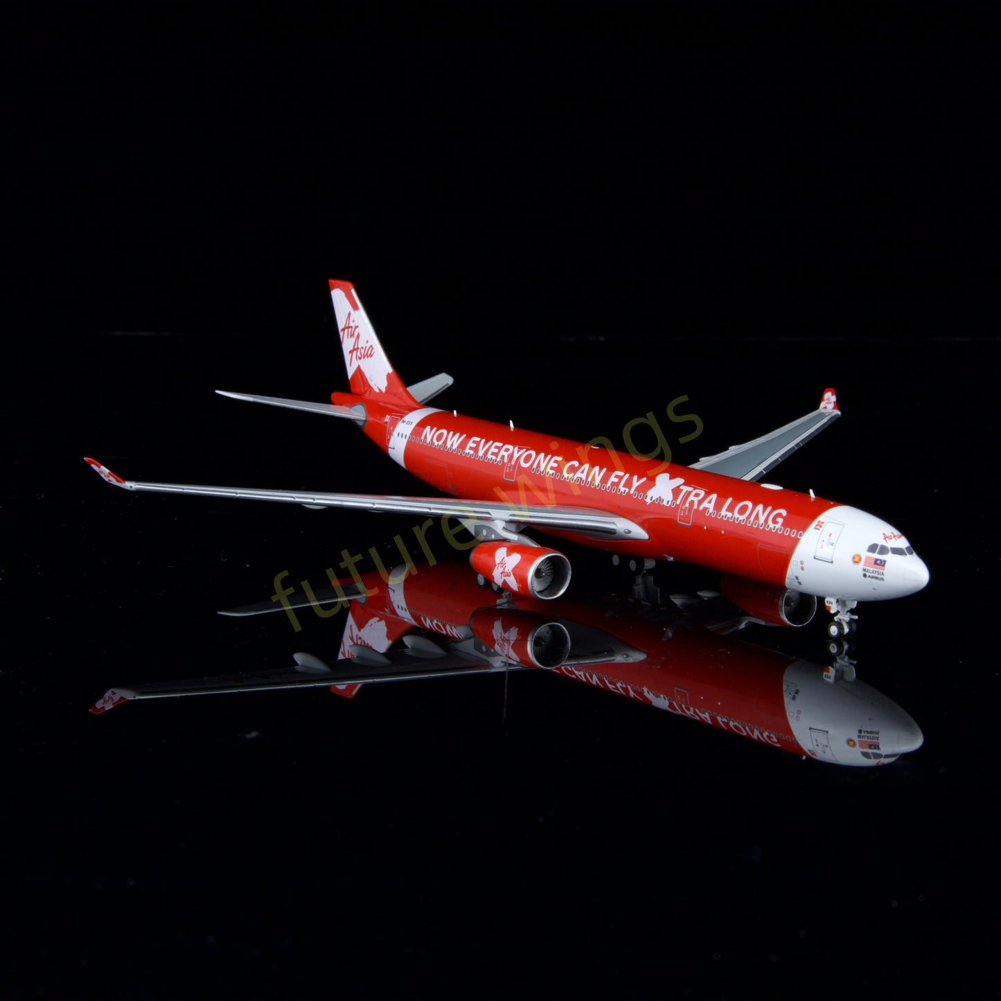 1:400 Kylin Models AirAsia A330-343 9M-XXV Aircraft Model+Free Tractor