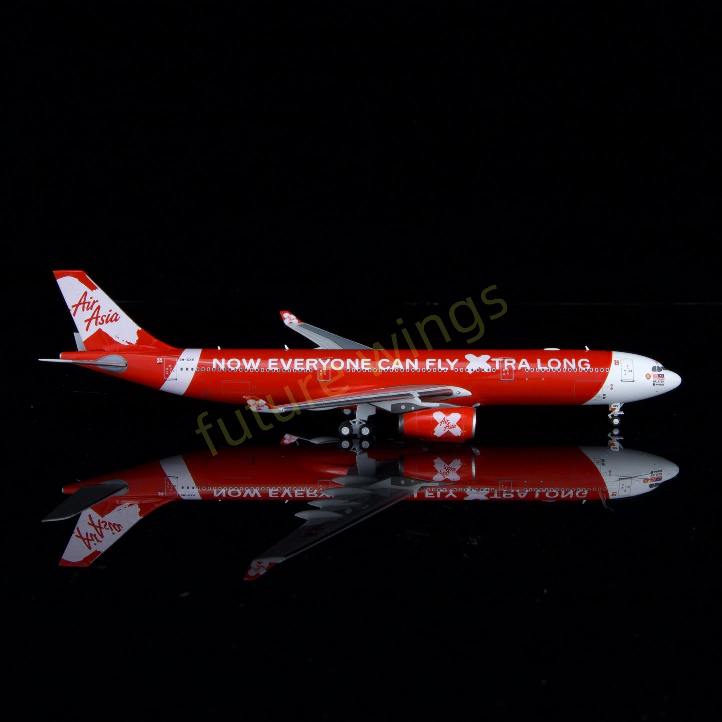 1:400 Kylin Models AirAsia A330-343 9M-XXV Aircraft Model+Free Tractor