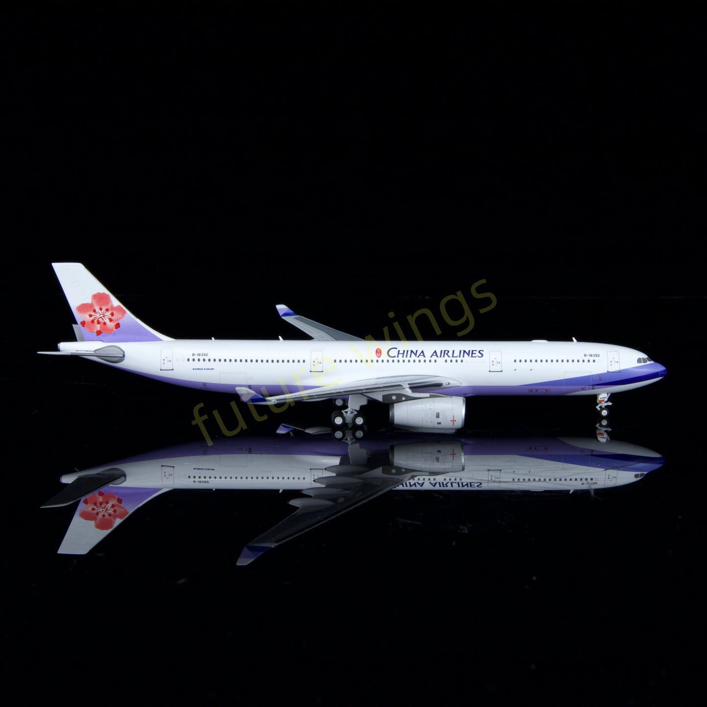 1:400 Kylin Models China Airlines A330-343 B-18392 Aircraft Model+Free Tractor