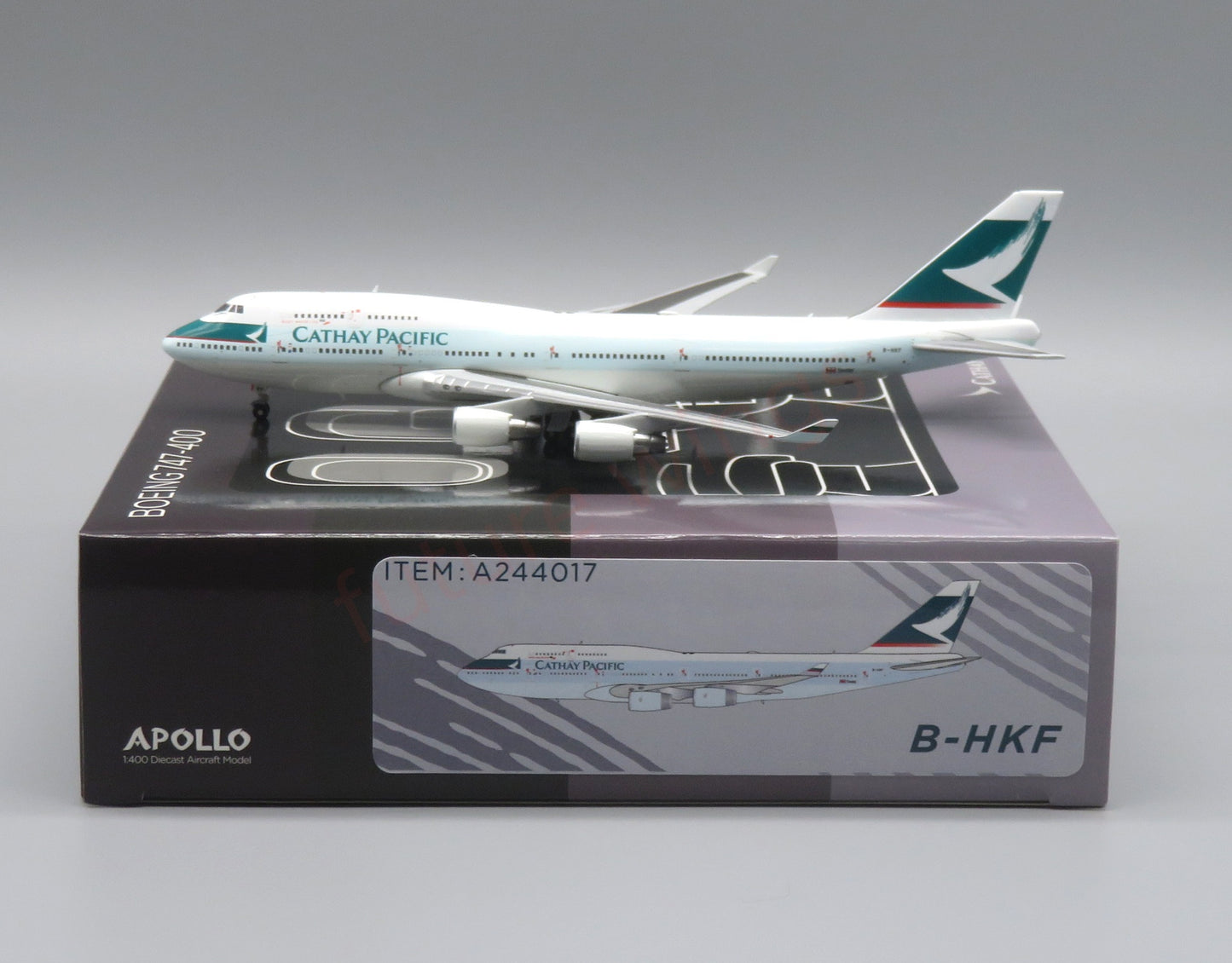 1:400 Apollo Cathay Pacific B747-400 B-HKF Aircraft Model+Free Tractor