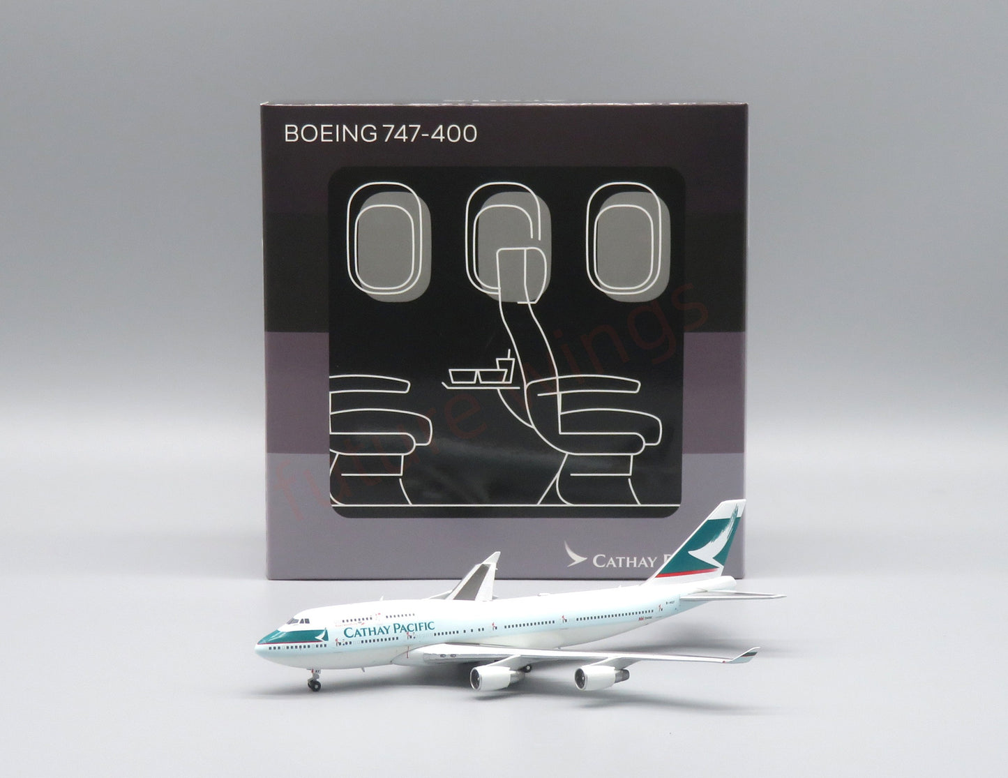 1:400 Apollo Cathay Pacific B747-400 B-HKF Aircraft Model+Free Tractor