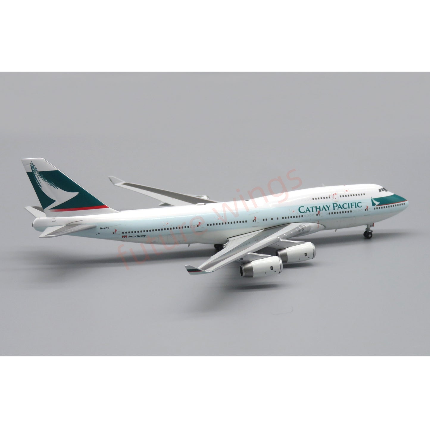 1:400 Apollo Cathay Pacific B747-400 B-HOU Aircraft Model+Free Tractor