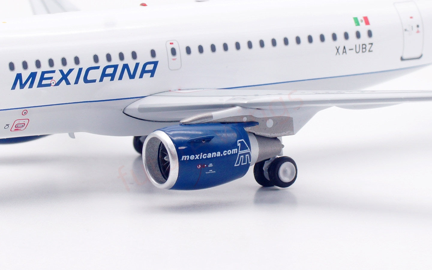 1:200 InFlight200 Mexicana A318 XA-UBZ Diecast Aircraft Model