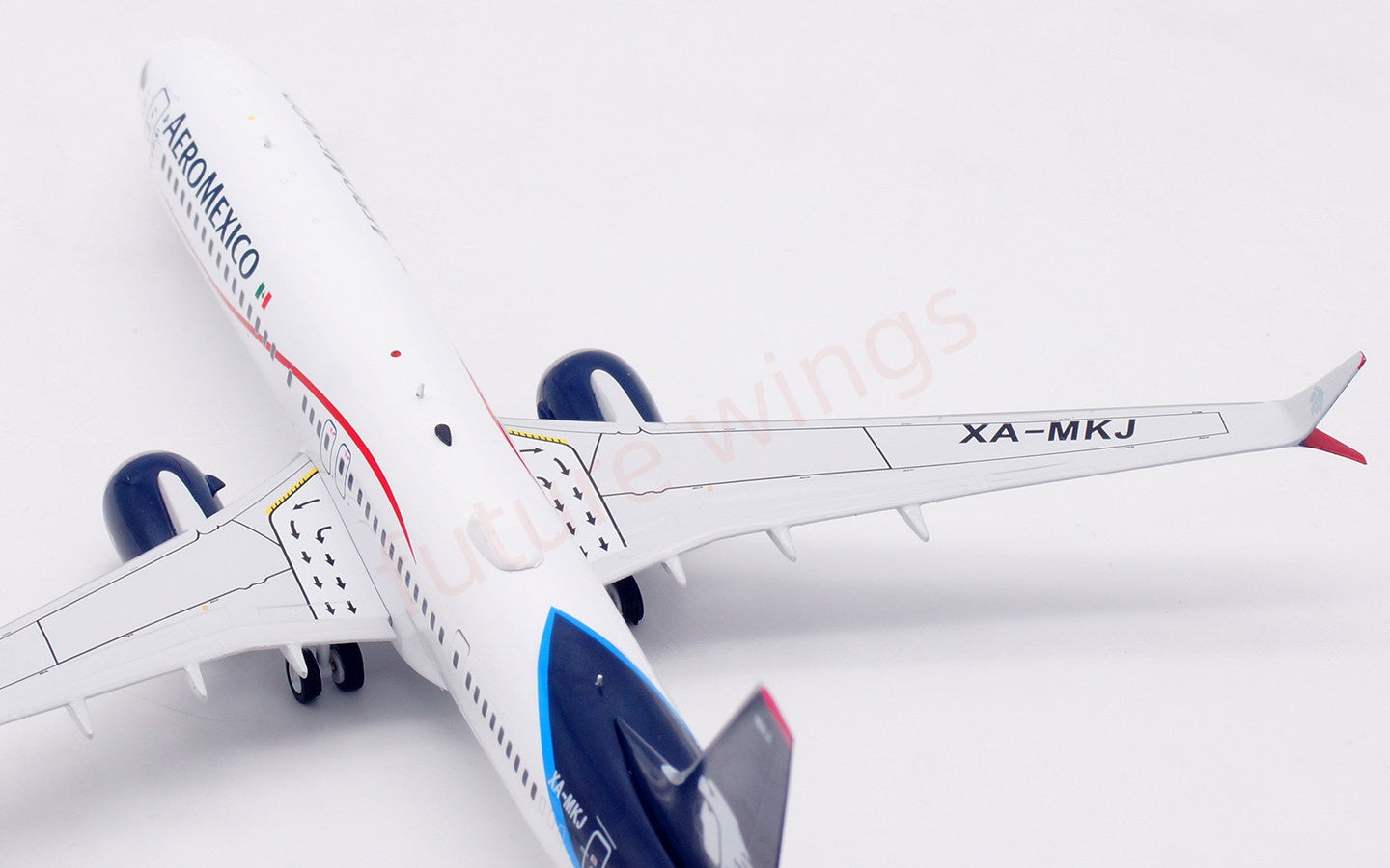 1:200 InFlight200 AeroMexico B737-9MAX XA-MKJ Diecast Aircraft Model