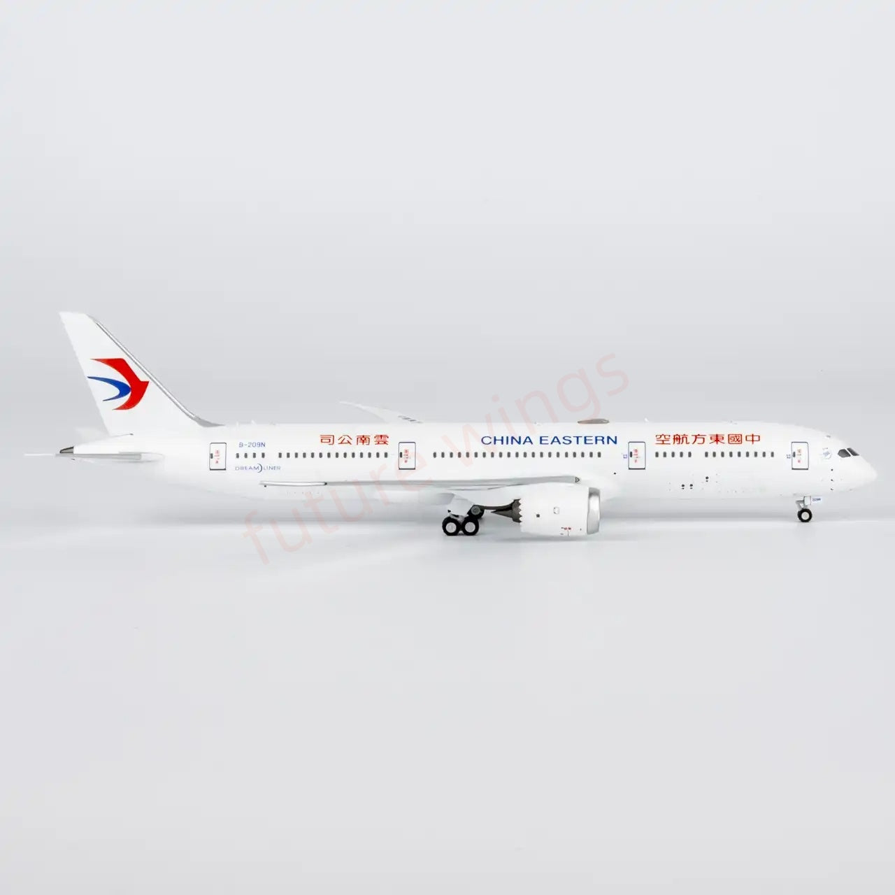 1:400 NG Models NG55140 China Eastern Airlines B787-9 B-209N+Free Tractor