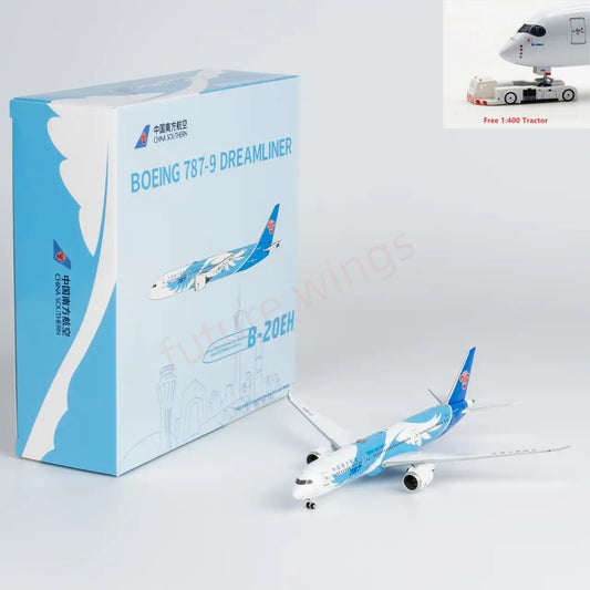 1:400 NG Models NG24178 China Southern Airlines B787-9 B-20EH+Free Tractor