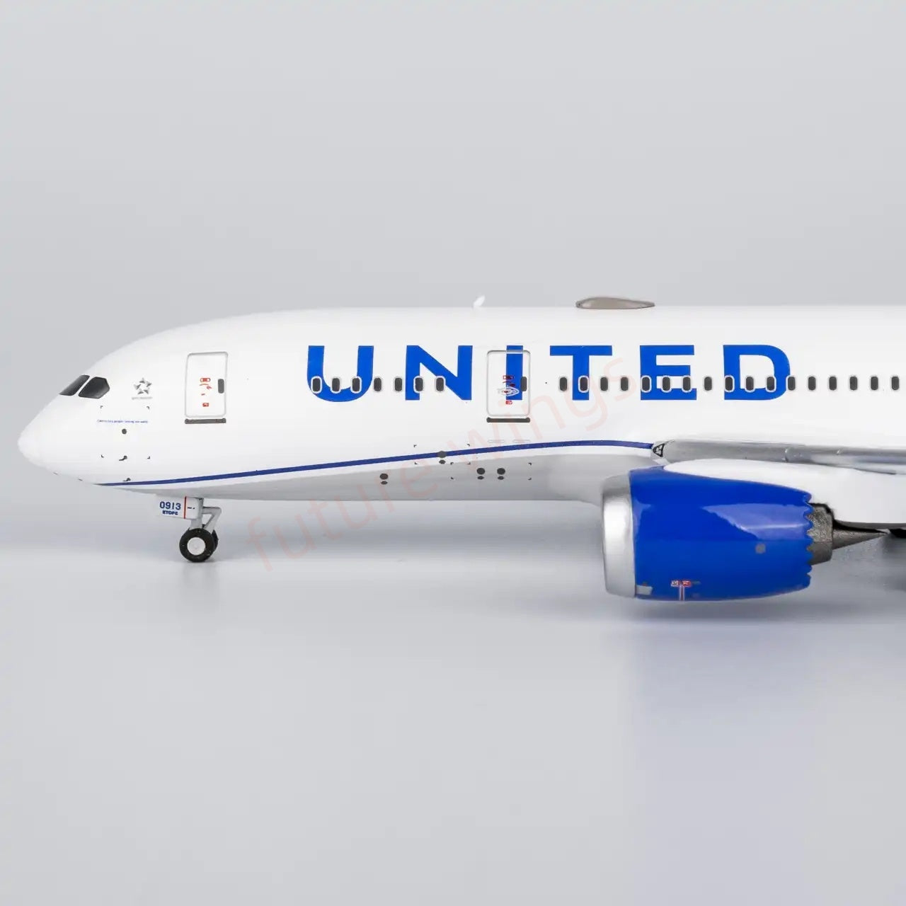 1:400 NG Models NG59033 United Airlines B787-8 N30913 Aircraft Model+FreeTractor