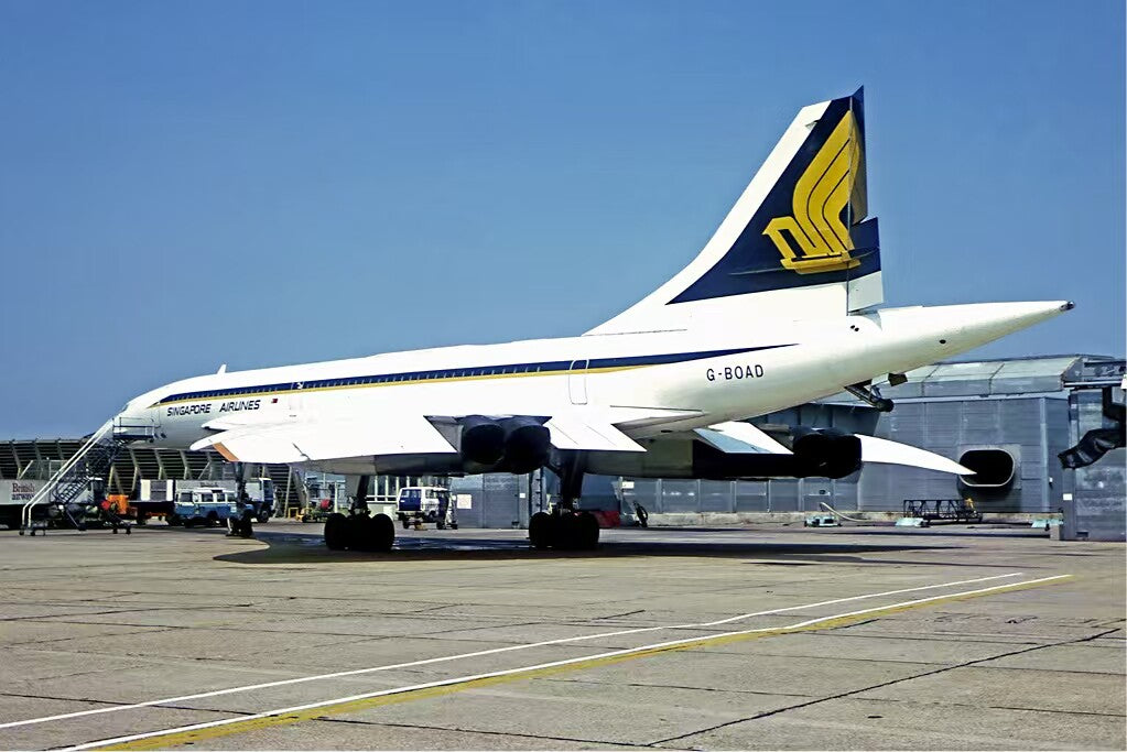 (Very Rare)1:200 KJ Models(JC Wings) Singapore Airlines and British Airways Dual-livery Concorde G-BOAD Aircraft Model