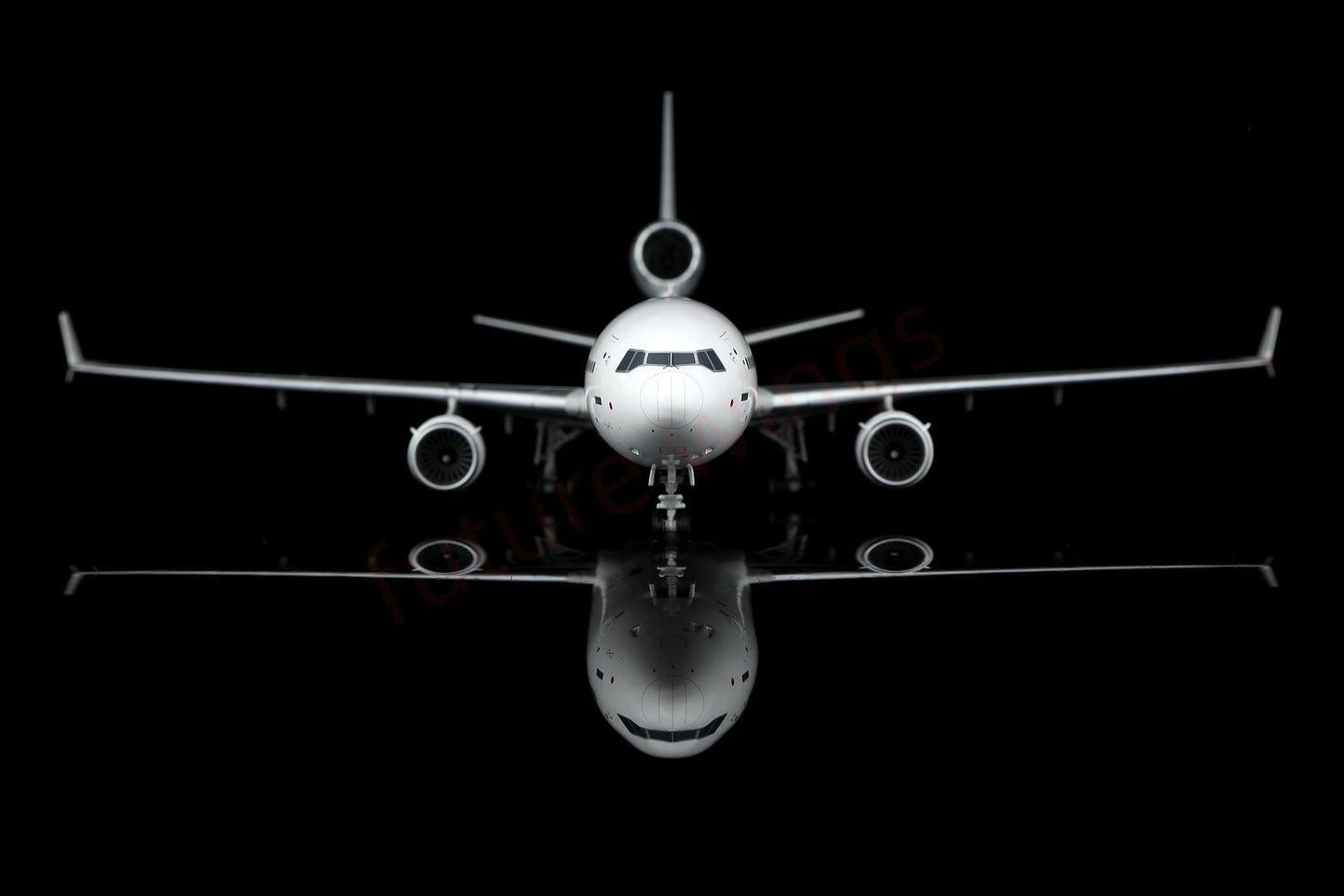 1:200 SQ Wings Mcdonnell Douglas MD-11 Blank Aircraft Model