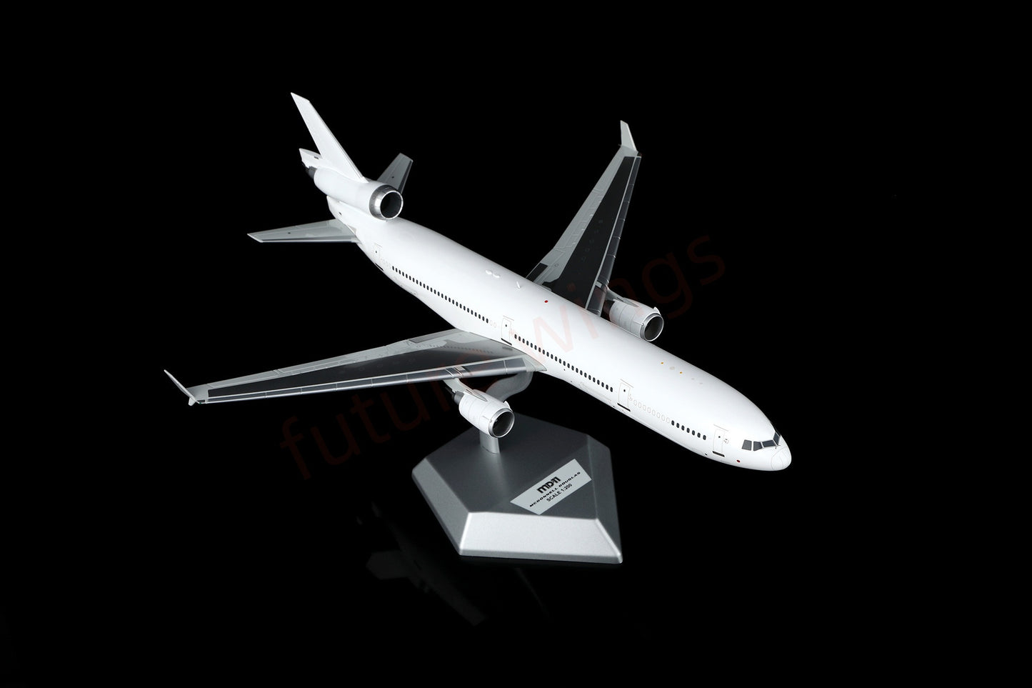 1:200 SQ Wings Mcdonnell Douglas MD-11 Blank Aircraft Model