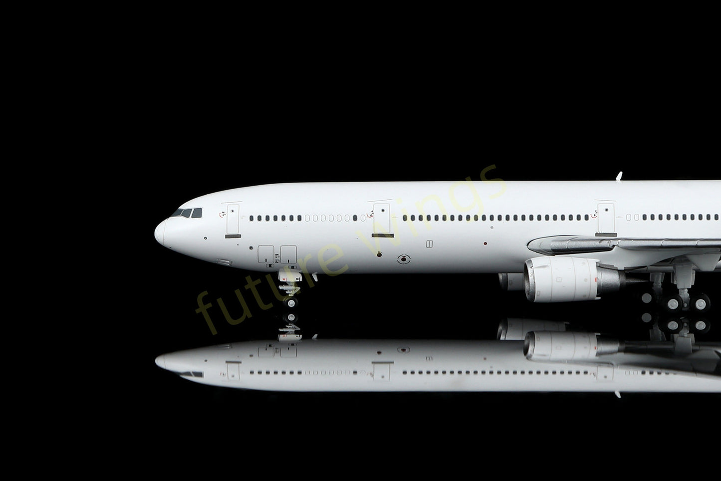 1:400 HX Models Mcdonnell Douglas MD-11 Blank Aircraft Model+Free Tractor
