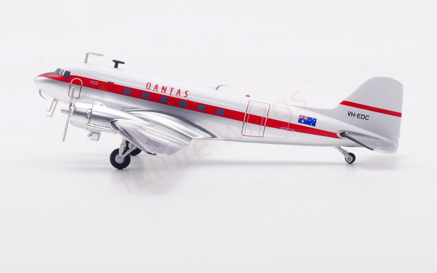 1:200 InFlight200 Qantas Airways DC-3 VH-EDC Aircraft Model With Stand