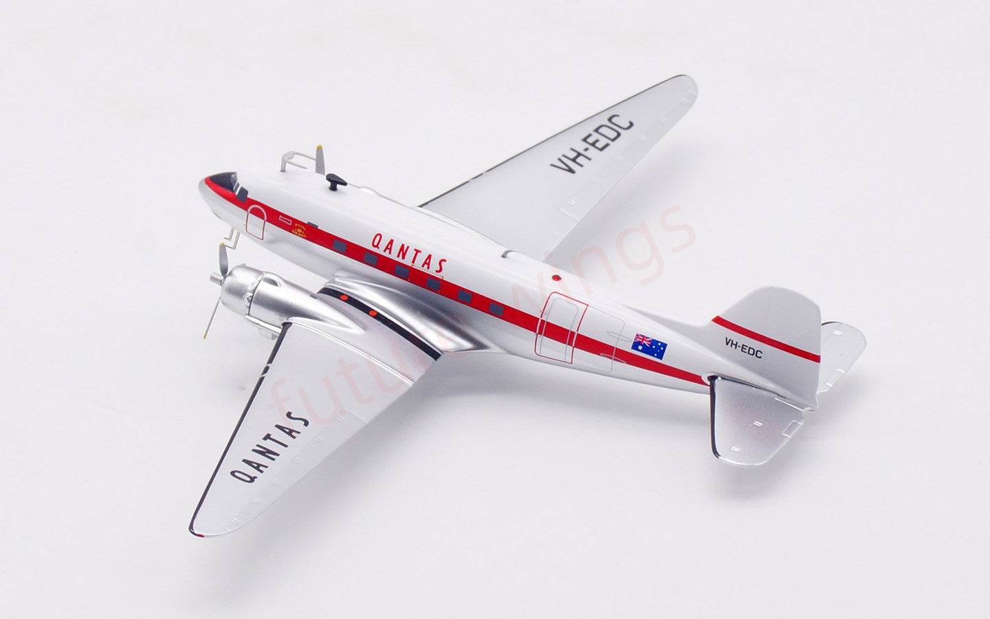 1:200 InFlight200 Qantas Airways DC-3 VH-EDC Aircraft Model With Stand