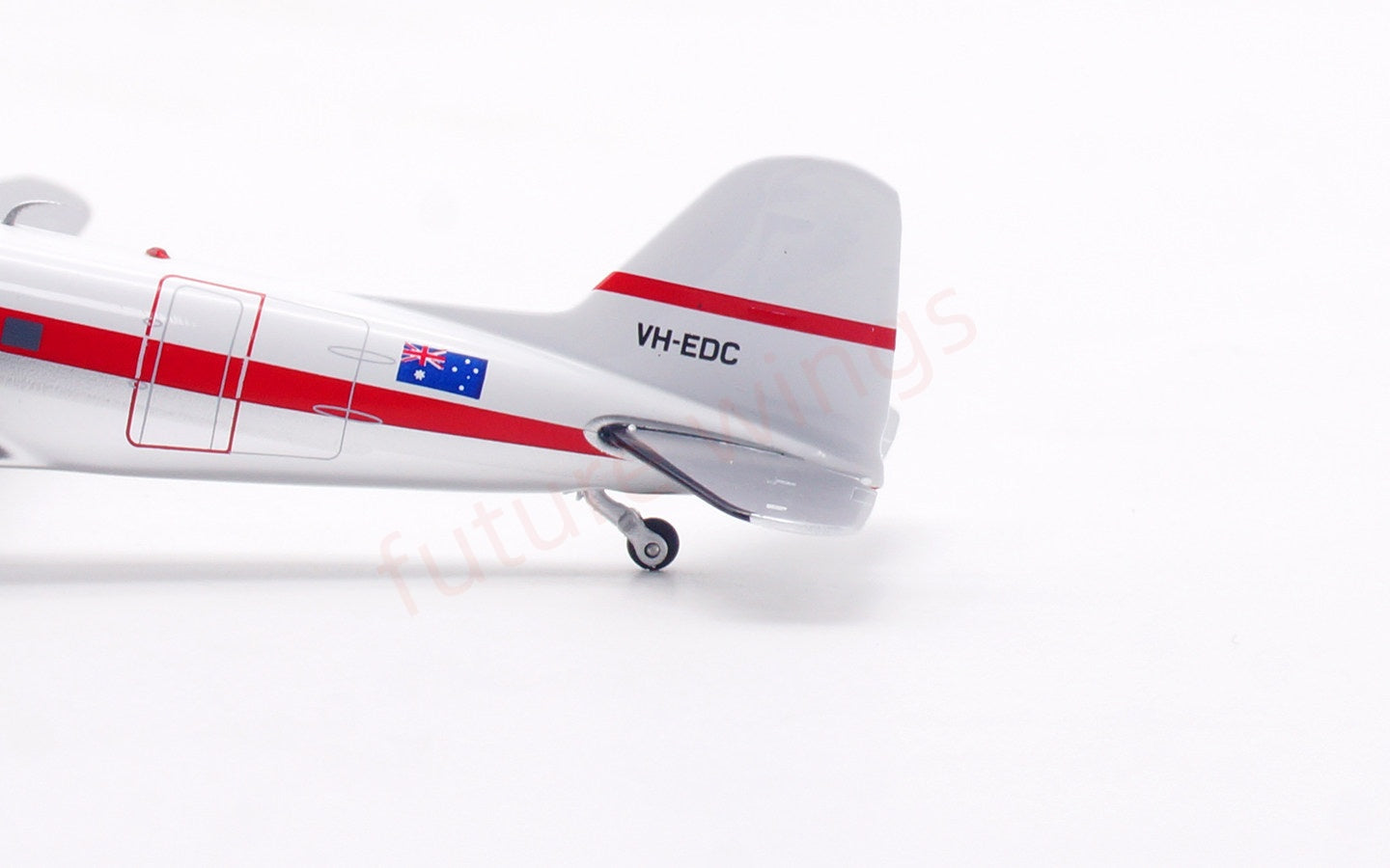 1:200 InFlight200 Qantas Airways DC-3 VH-EDC Aircraft Model With Stand