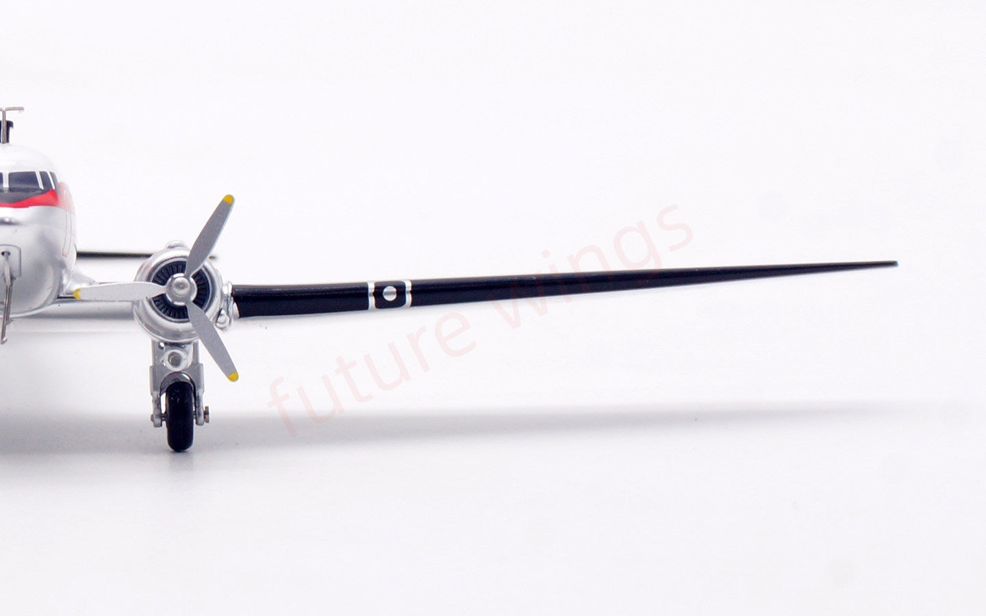 1:200 InFlight200 Qantas Airways DC-3 VH-EDC Aircraft Model With Stand