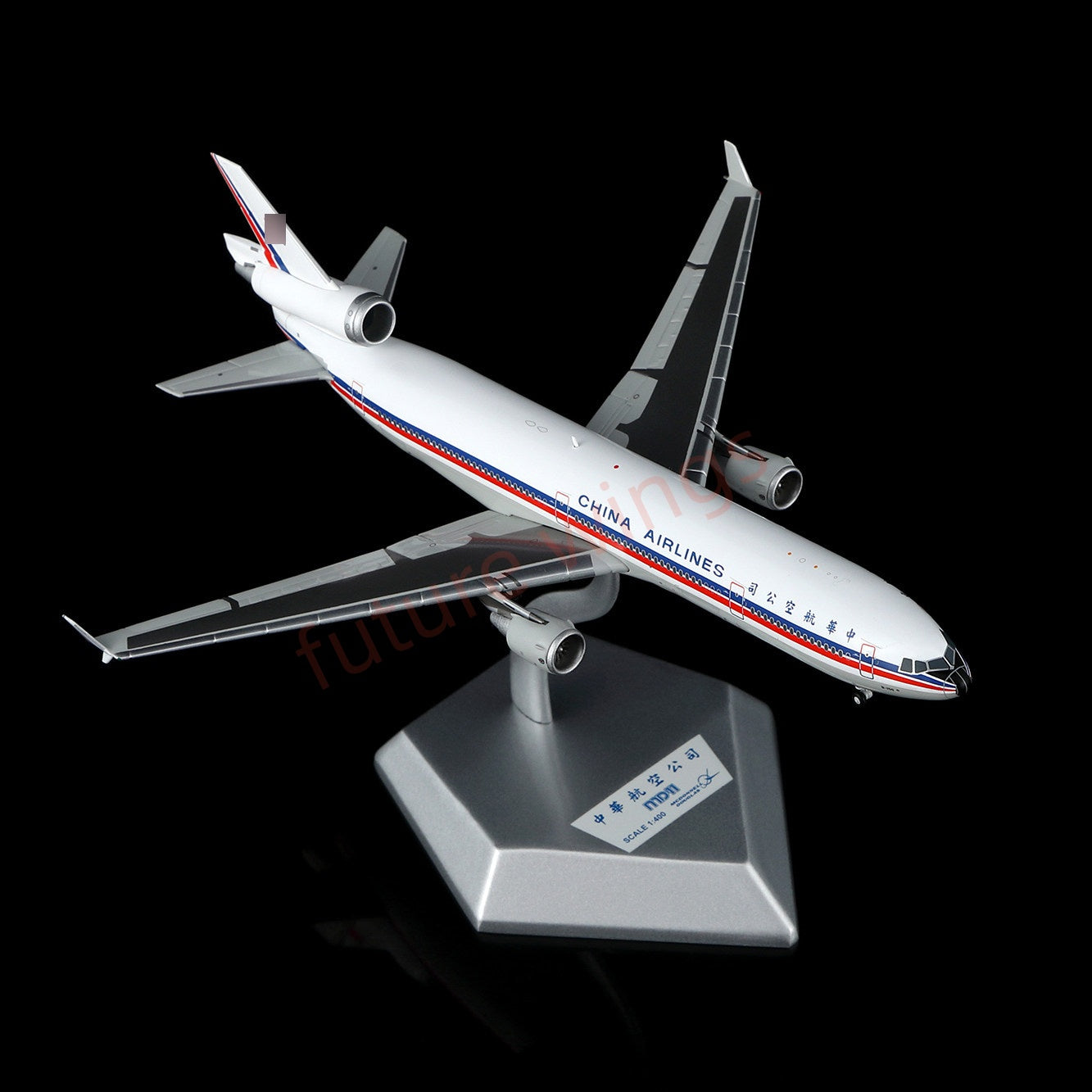 1:400 HX Models China Airlines MD-11 B-150 Aircraft Model+Free Tractor