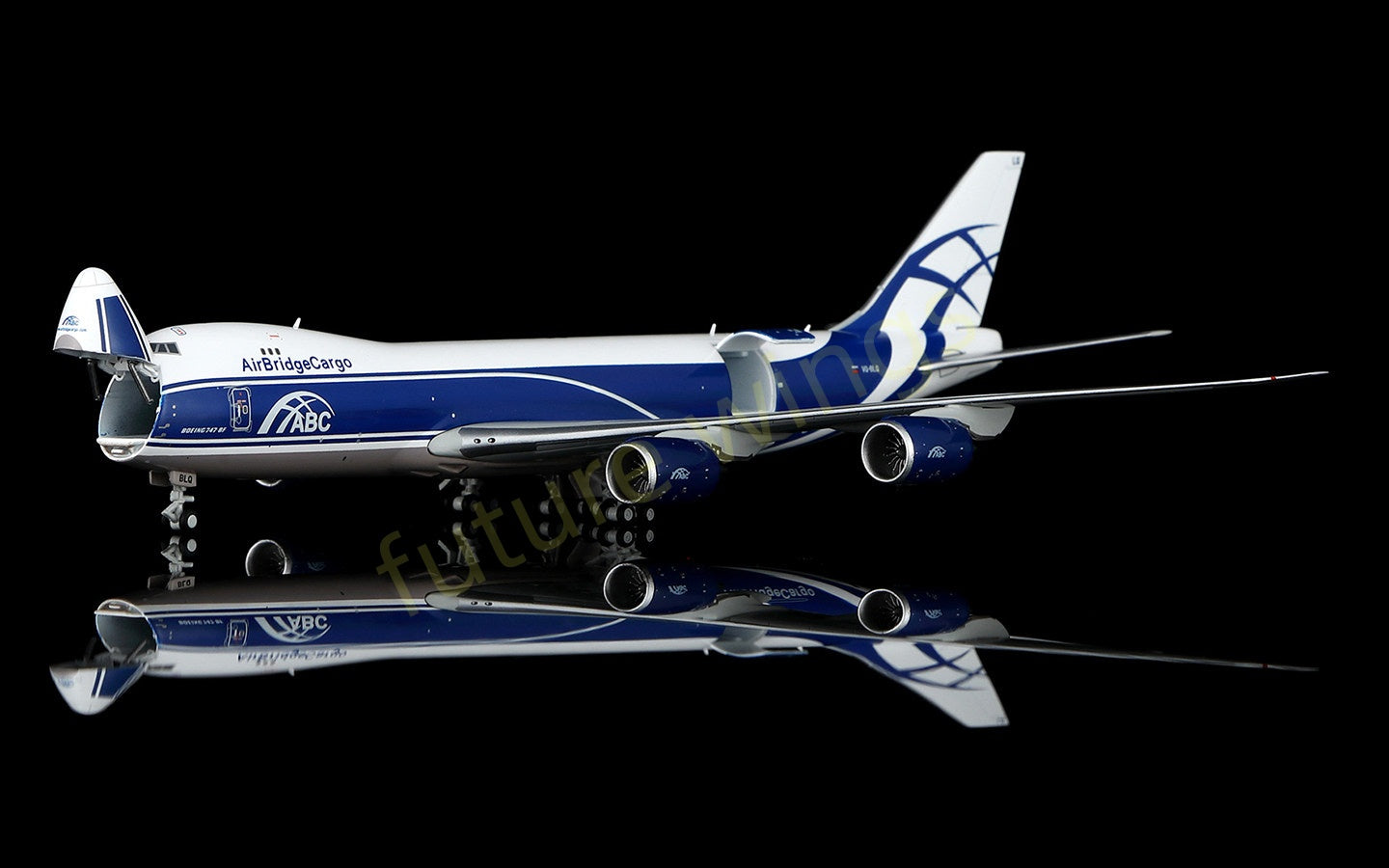1:400 HX Models AirBridgeCargo B747-8F VQ-BLQ Aircraft Model Free Tractor+Stand