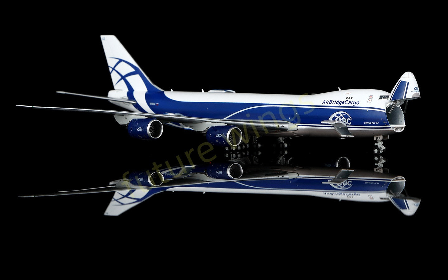 1:400 HX Models AirBridgeCargo B747-8F VQ-BLQ Aircraft Model Free Tractor+Stand