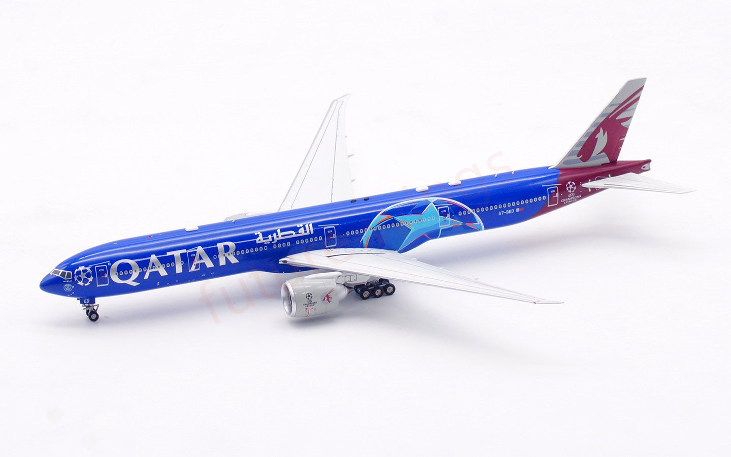 1:400 Aviation400 Qatar Airways B777-300ER A7-BED Free Tractor+Stand