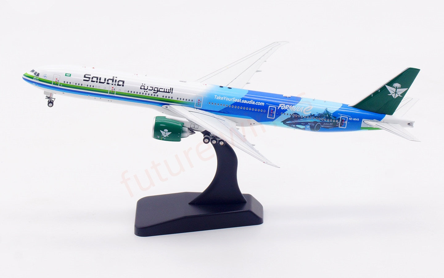1:400 Aviation400 Saudia B777-300ER HZ-AK43 Free Tractor+Stand