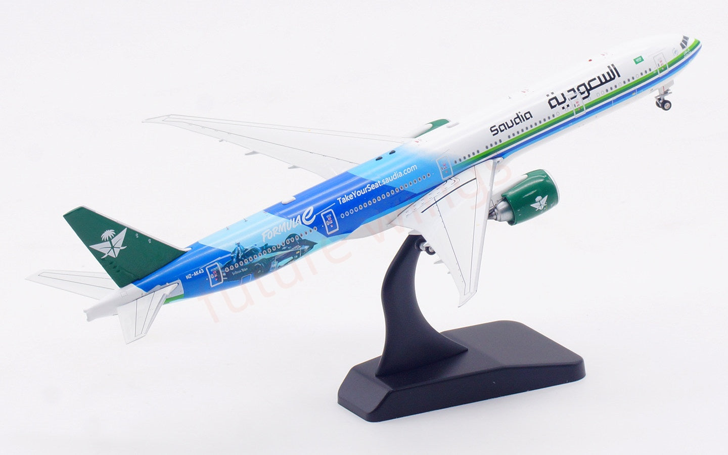 1:400 Aviation400 Saudia B777-300ER HZ-AK43 Free Tractor+Stand