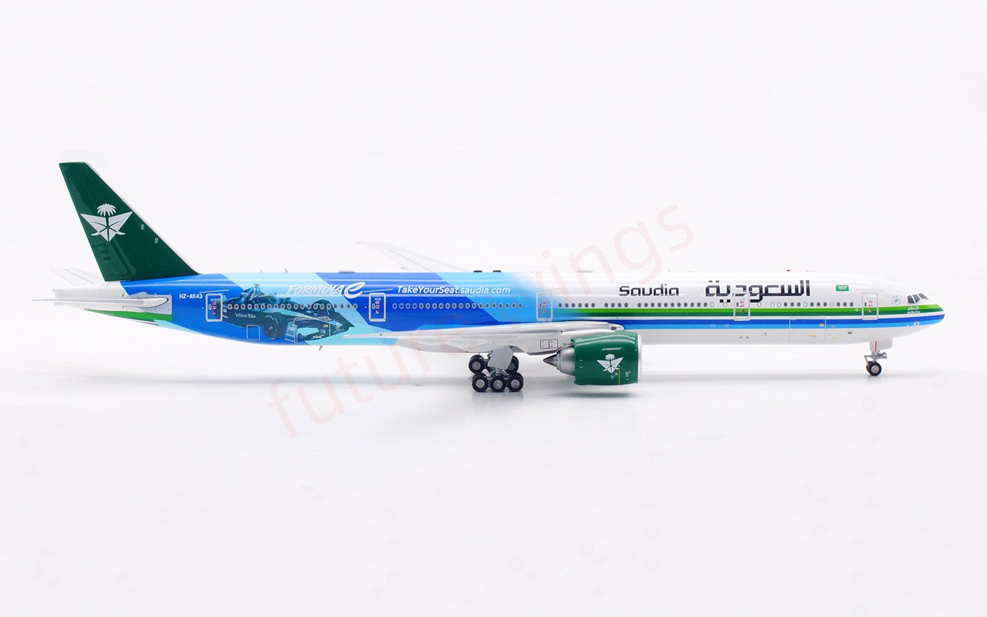 1:400 Aviation400 Saudia B777-300ER HZ-AK43 Free Tractor+Stand