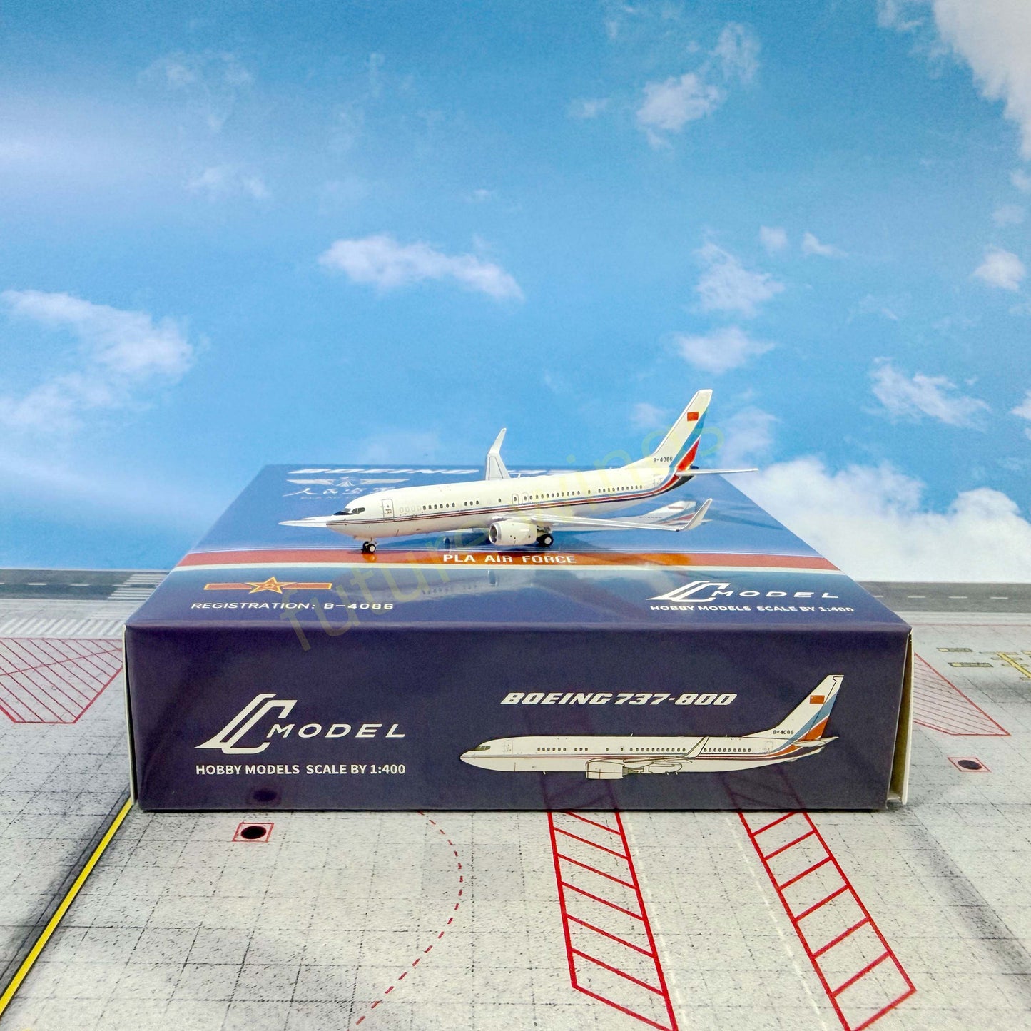 1:400 C MODEL China Air Force B737-800 B-4085 B-4086 Aircraft Model+Free Tractor
