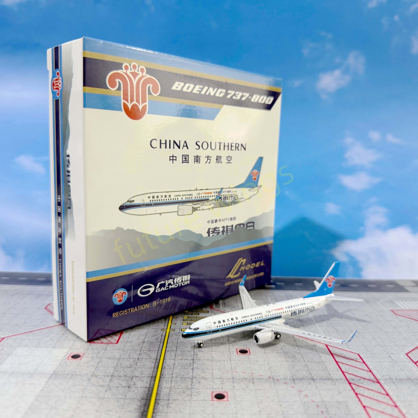 1:400 C MODEL China Southern Airlines B737-800 B-1520 B-1916 Aircraft Model+Free Tractor