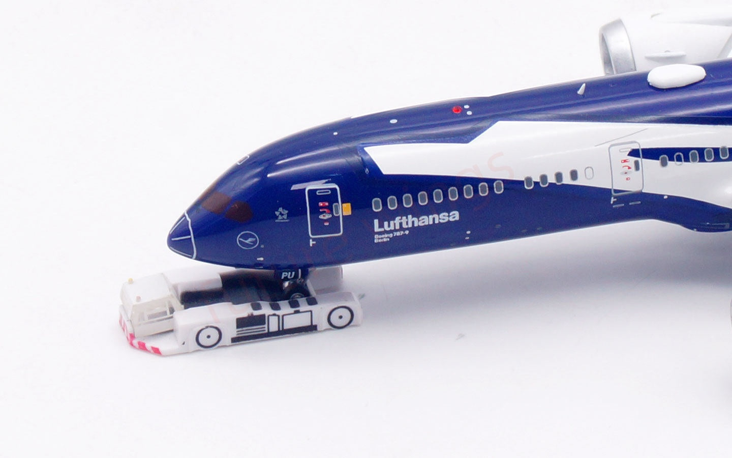 1:400 Aviation400 Lufthansa Airlines B787-9 D-ABPU “100years” Free Tractor+Stand