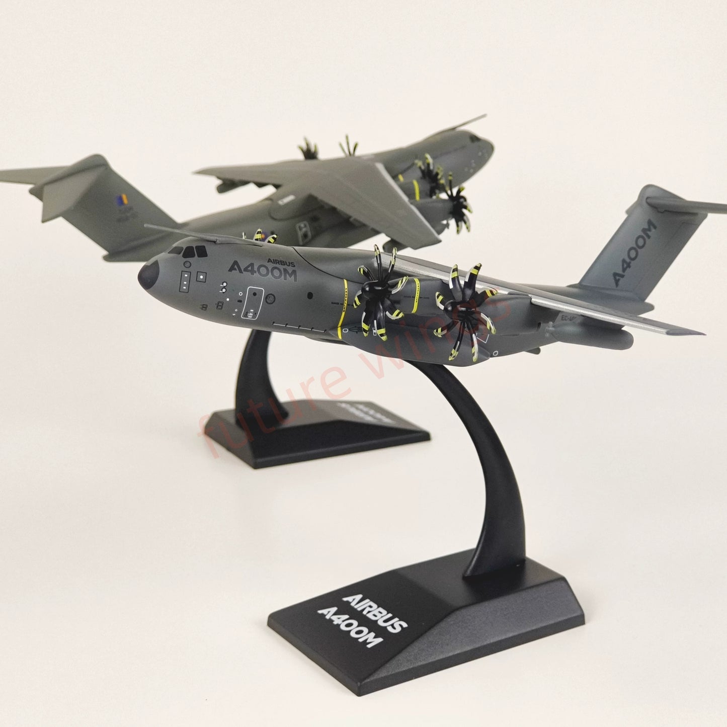 1:200 Aimo Wings A400M Transport Aircraft Model With Stand