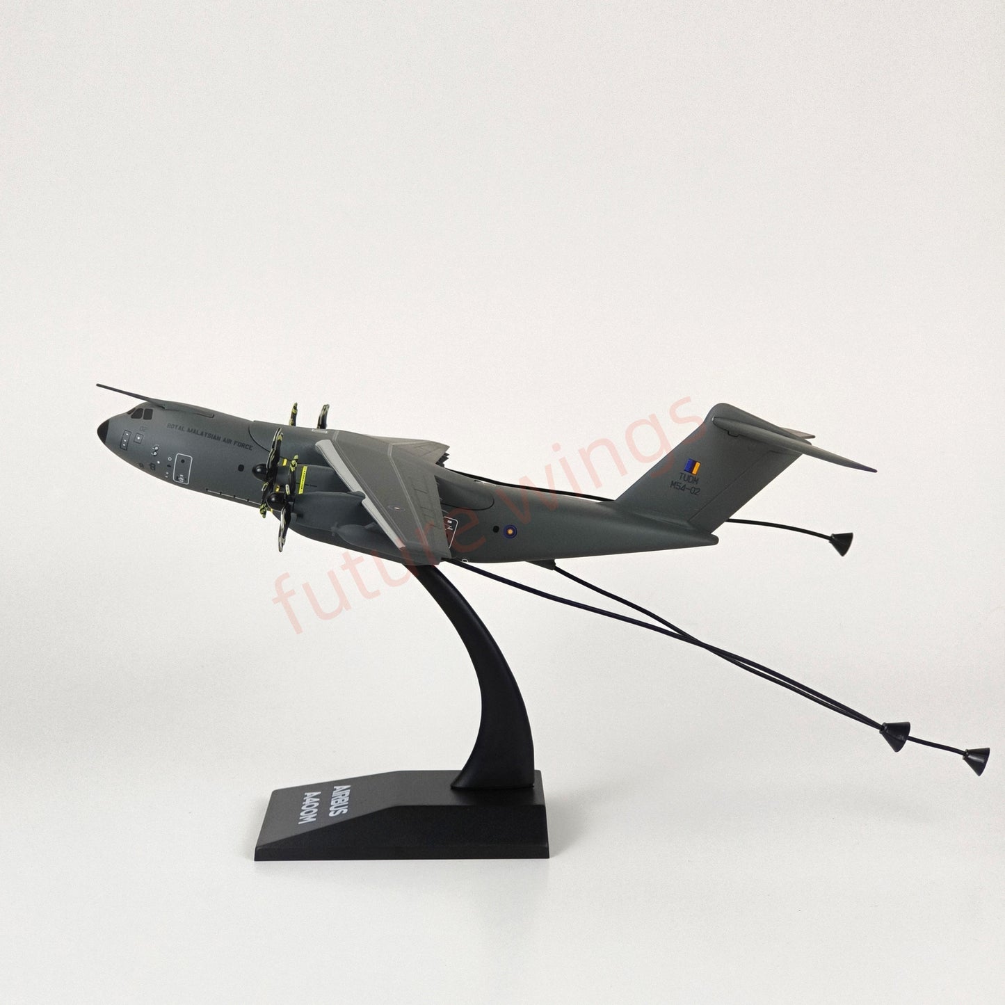 1:200 Aimo Wings A400M Transport Aircraft Model With Stand