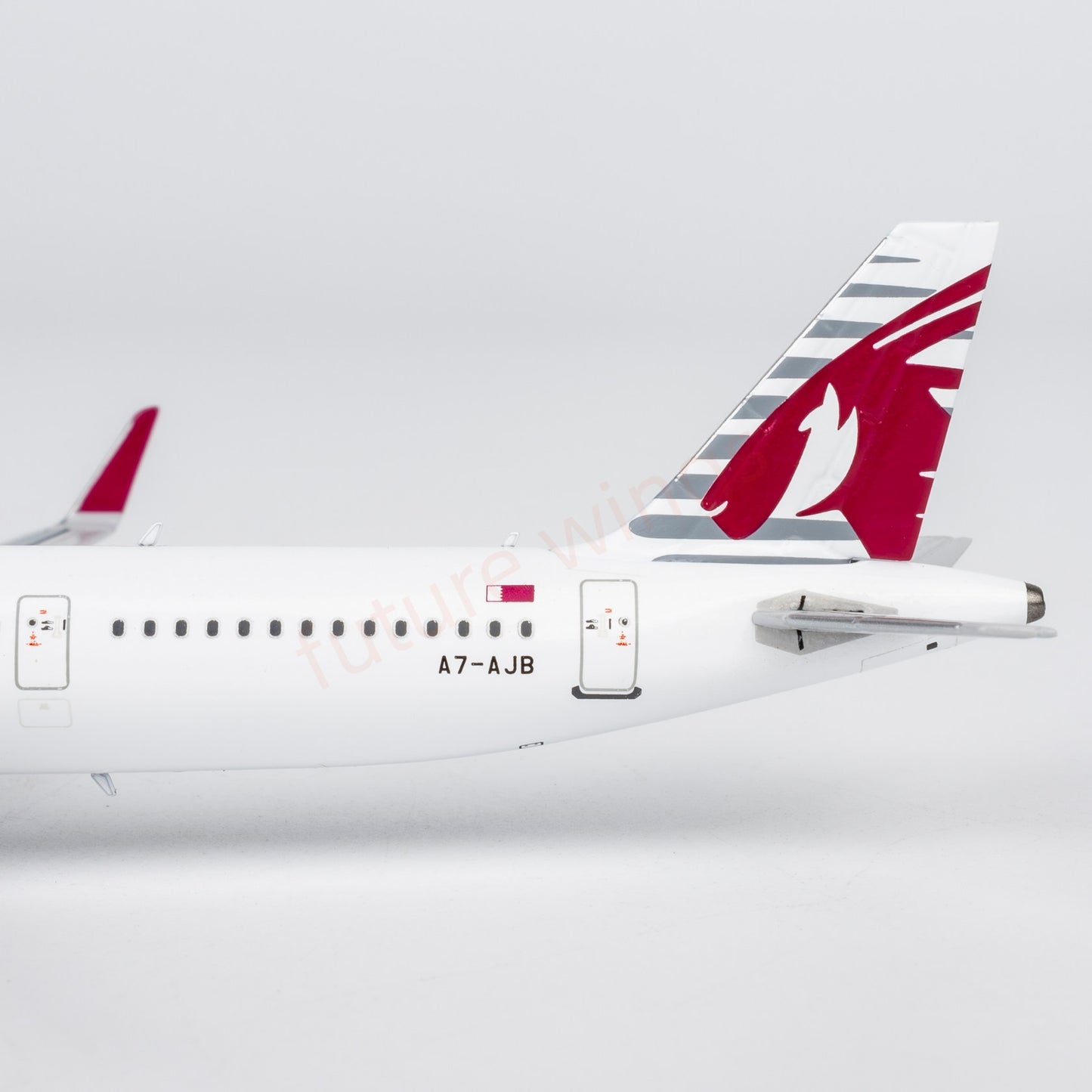 1:400 NG Models NG13147 Qatar Airways A321neo A7-AJB Aircraft Model+Free Tractor