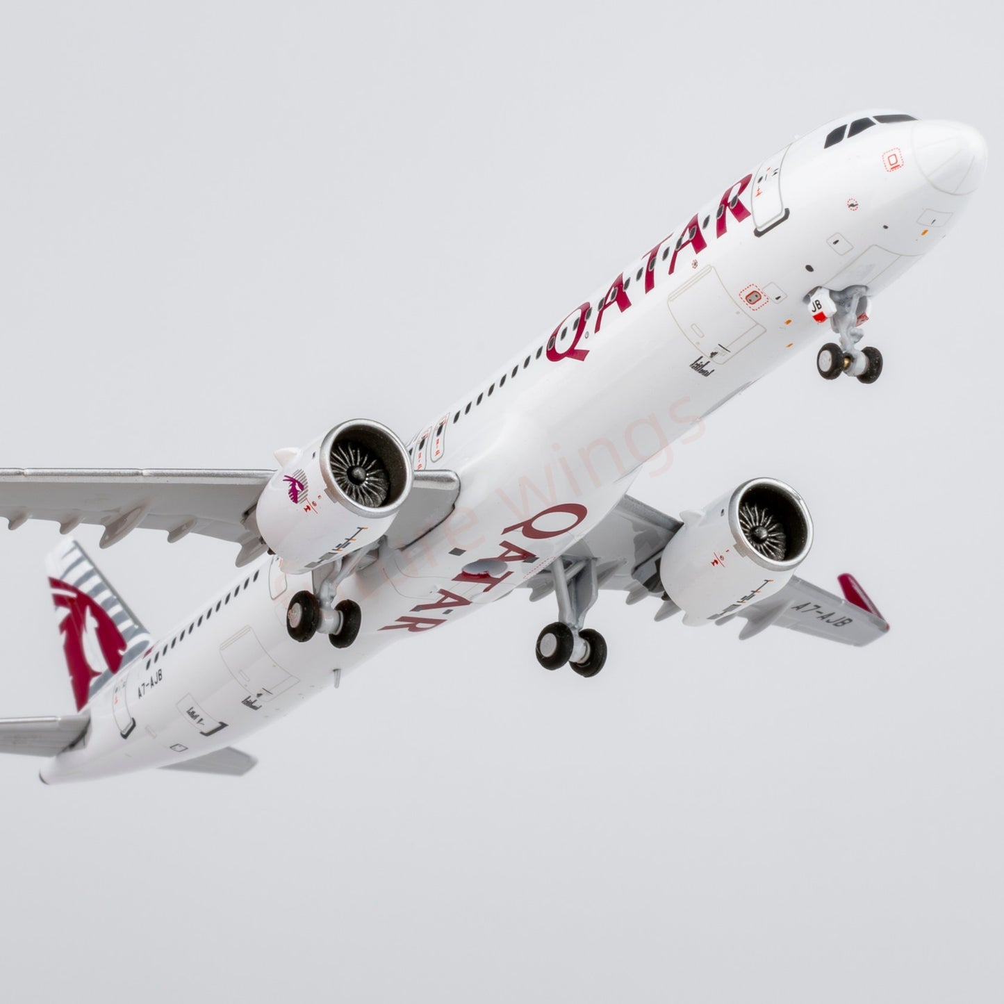 1:400 NG Models NG13147 Qatar Airways A321neo A7-AJB Aircraft Model+Free Tractor