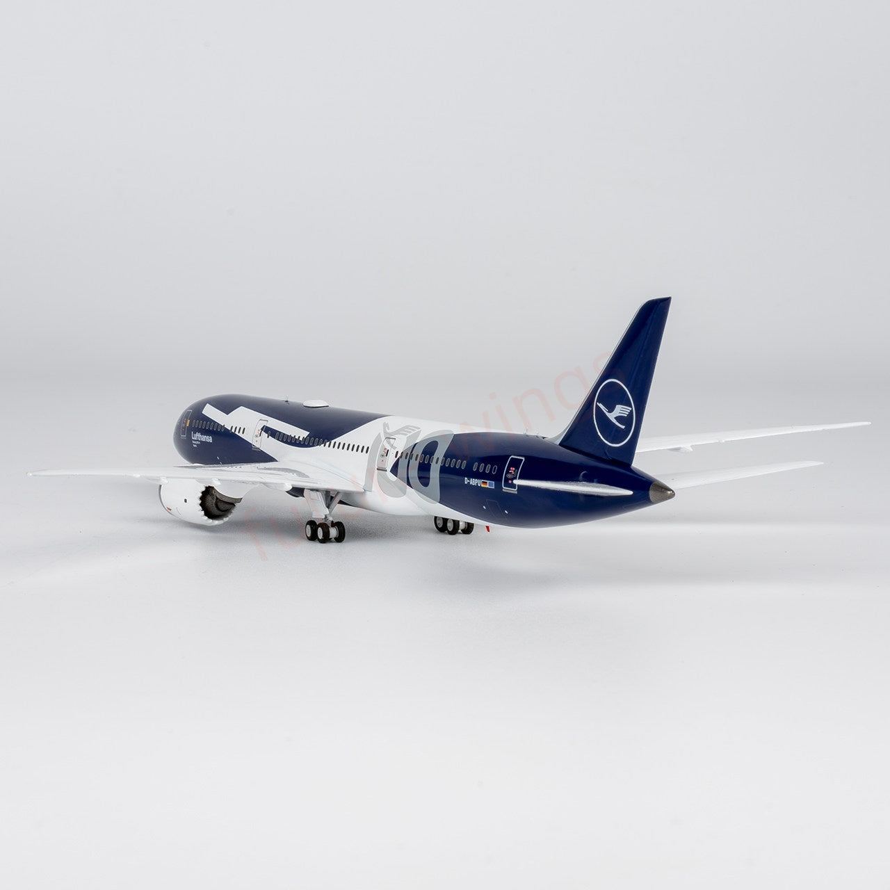 1:400 NG Models NG 55153 Lufthansa Airlines B787-9 D-ABPU "100Years" +Free Tractor